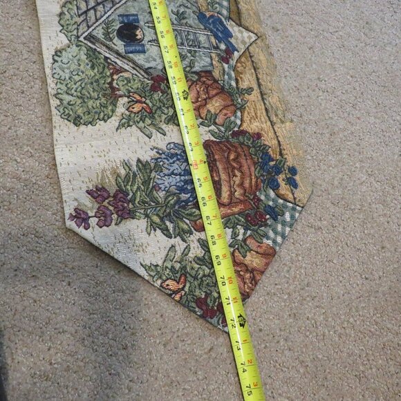 Birds & Birdhouse themed tapestry table runner Floral Spring Plaid - Picture 4 of 16